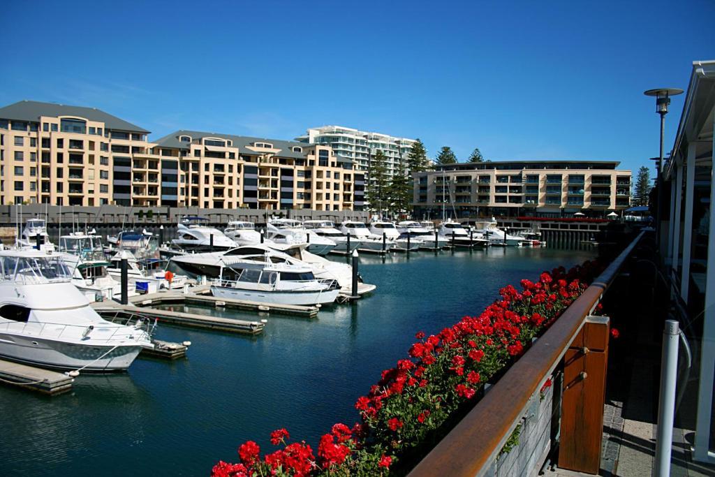 Glenelg Beach Hostel Exterior foto
